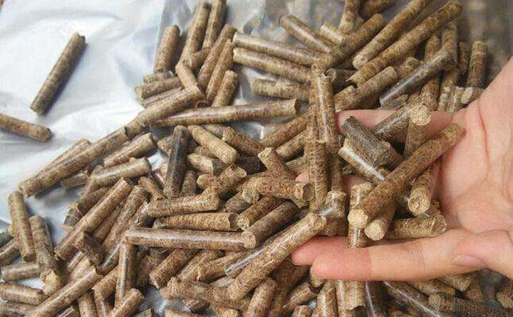 只需4個(gè)步驟就就讓農(nóng)作物秸稈 “變身”為新型綠色能源“木煤”，其優(yōu)異的性能甚至可以“叫板”傳統(tǒng)煤炭。